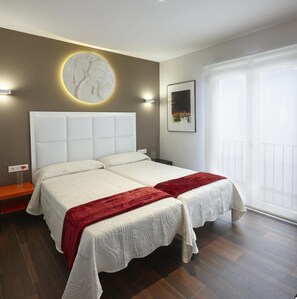 1 chambre, fer et planche à repasser, accès Internet, draps fournis