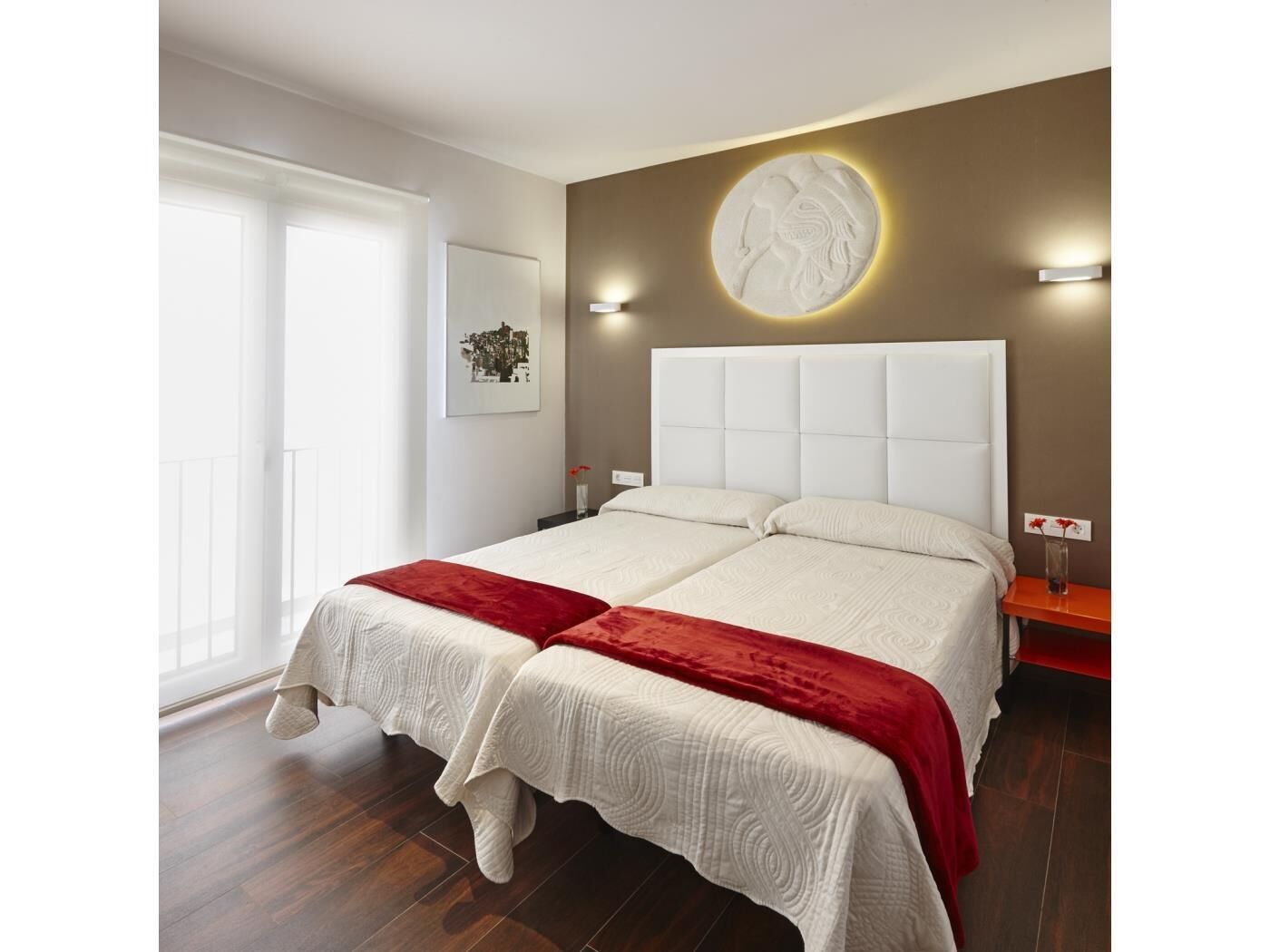 Modern, centrally located and with free car park