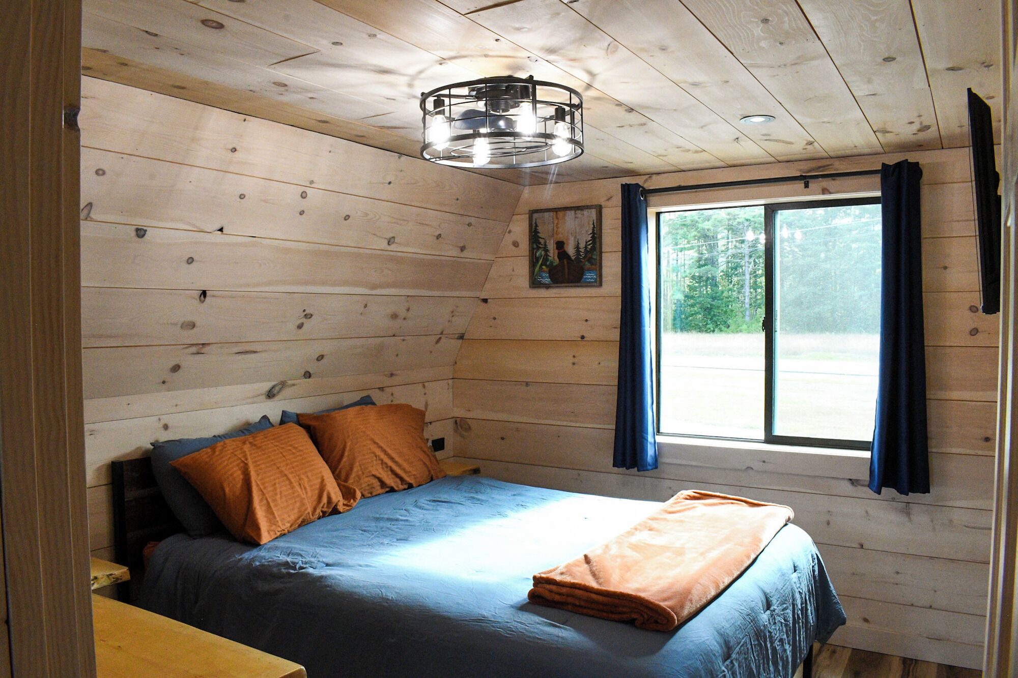 3 bedrooms, WiFi, bed sheets