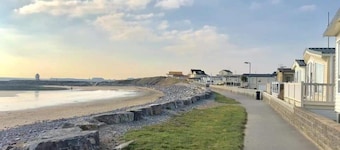 Inviting 3-Bed Caravan in Porthcawl