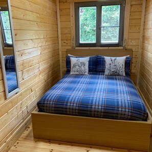 1 غرفة نوم ومكواة/لوح كي وسرير سفر وواي فاي