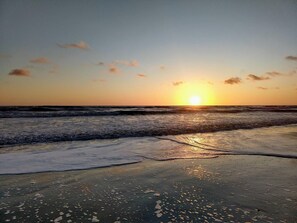Beach nearby, beach towels