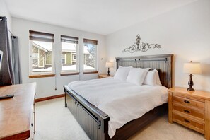 2 camere, biancheria da letto di alta qualità, ferro/asse da stiro