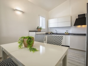 Fridge, microwave, oven, dishwasher - Vacation home Chicca by Interhome (Badesi)