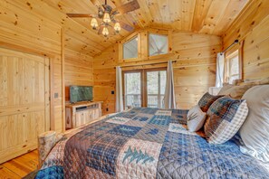 Cabin, 4 Bedrooms | 4 bedrooms, free WiFi, bed sheets