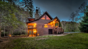 Cabin, 4 Bedrooms | Exterior