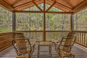 Cabin, 4 Bedrooms | Balcony
