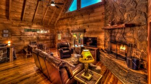 Cabin, 4 Bedrooms | Living room | Smart TV, DVD player