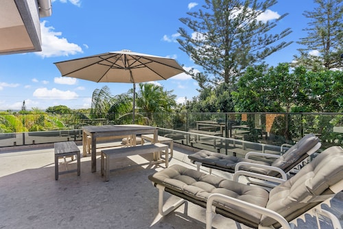 Byron Breeze 7 ~ Luxury Penthouse 3 Bedroom Apartment