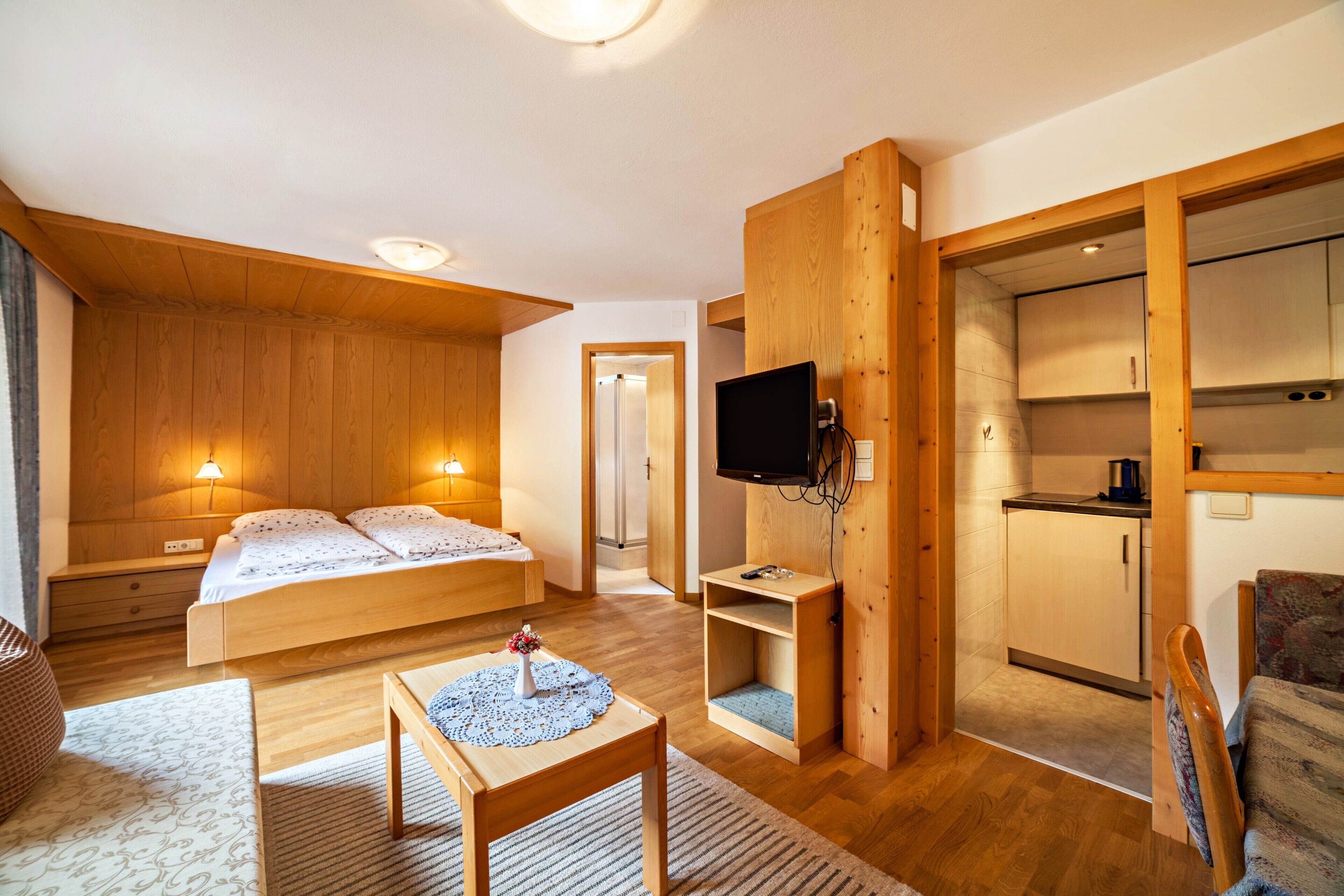 1 bedroom, free WiFi, bed sheets