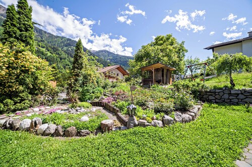 Ferienwohnung "Moosmair 2" mit Bergblick, WLAN, Balkon & Garten