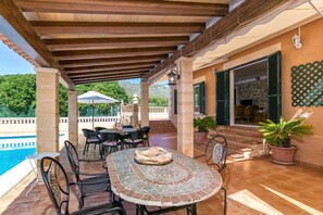 Outdoor dining - Villa Bonavista with Mountain View, Private Pool, Wi-Fi, Terrace & Garden (Capdepera)