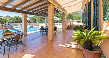 Villa Bonavista with Mountain View, Private Pool, Wi-Fi, Terrace & Garden