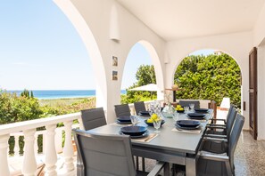 Outdoor dining - Villa 4 Bedroom - Panoramic sea view - Heated pool (San Jaime)