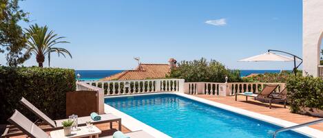Piscina a l'aire lliure