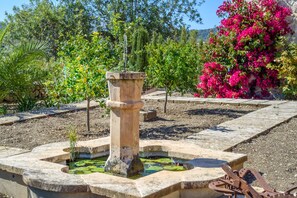 Property grounds - Holiday Apartment Son Malero with Shared Pool & Wi-Fi (Calvia)