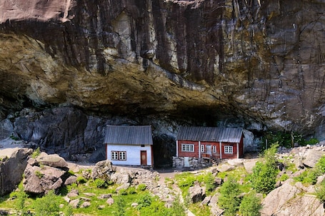 Exterior. Cozy vacation home in relaxing environments - Sokndal