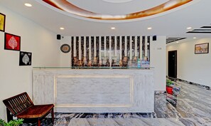 Reception - Treebo Ortus Residency (Dharamshala)