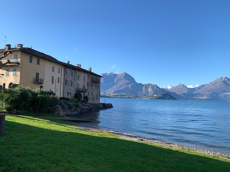 Esterni. Casa Royale Appartamento Terra. Vista montagne e borgo, Wi-Fi, A/C