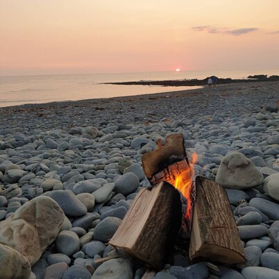 Ideal rural location for beaches, hills, forests, waterfalls and town