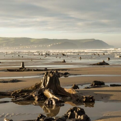 Ideal rural location for beaches, hills, forests, waterfalls and town