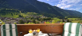 Holiday Apartment "Laugen II" with Mountain View, Wi-Fi, Garden, Terrace & Balcony