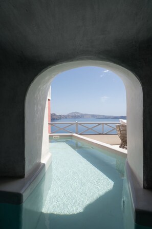 Exterior - Bubble Suite (Santorini)