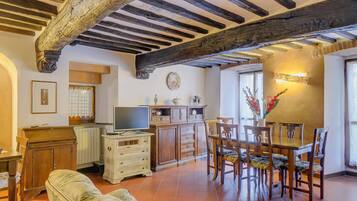 Panoramic Apartment | Living area | Flat-screen TV