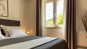 4 soverom, strykejern/-brett, wi-fi (inkludert) og sengetøy