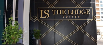 The Lodge Suites