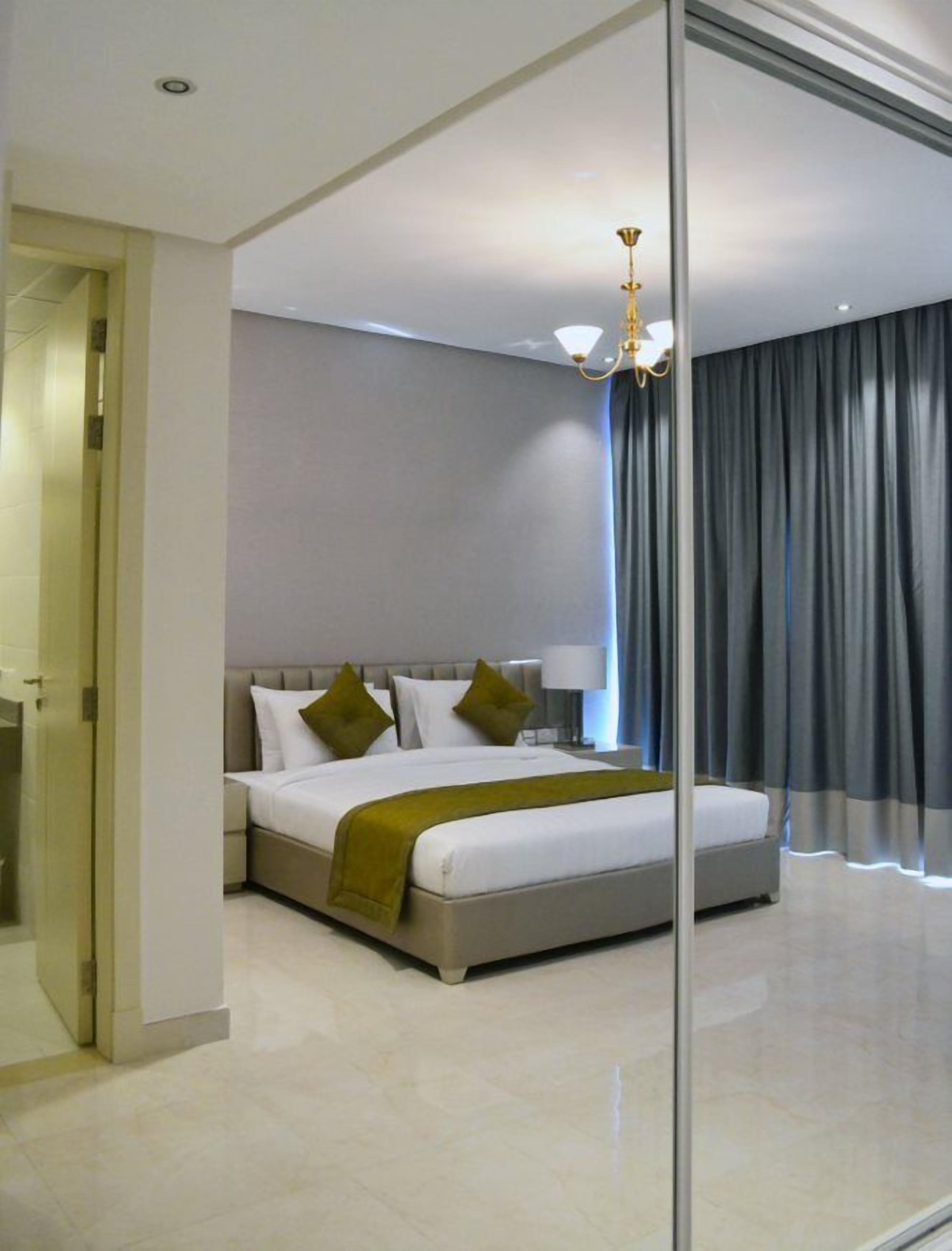 Deluxe Two Bedroom Apartment | In-room safe, desk, blackout curtains, soundproofing