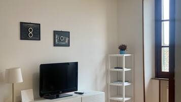 Departamento clásico | Área de sala de estar | Televisión de pantalla plana