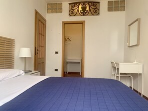 Classic Apartment | 2 bedrooms, in-room safe, iron/ironing board, free WiFi - Magdalene Apt (Siena)