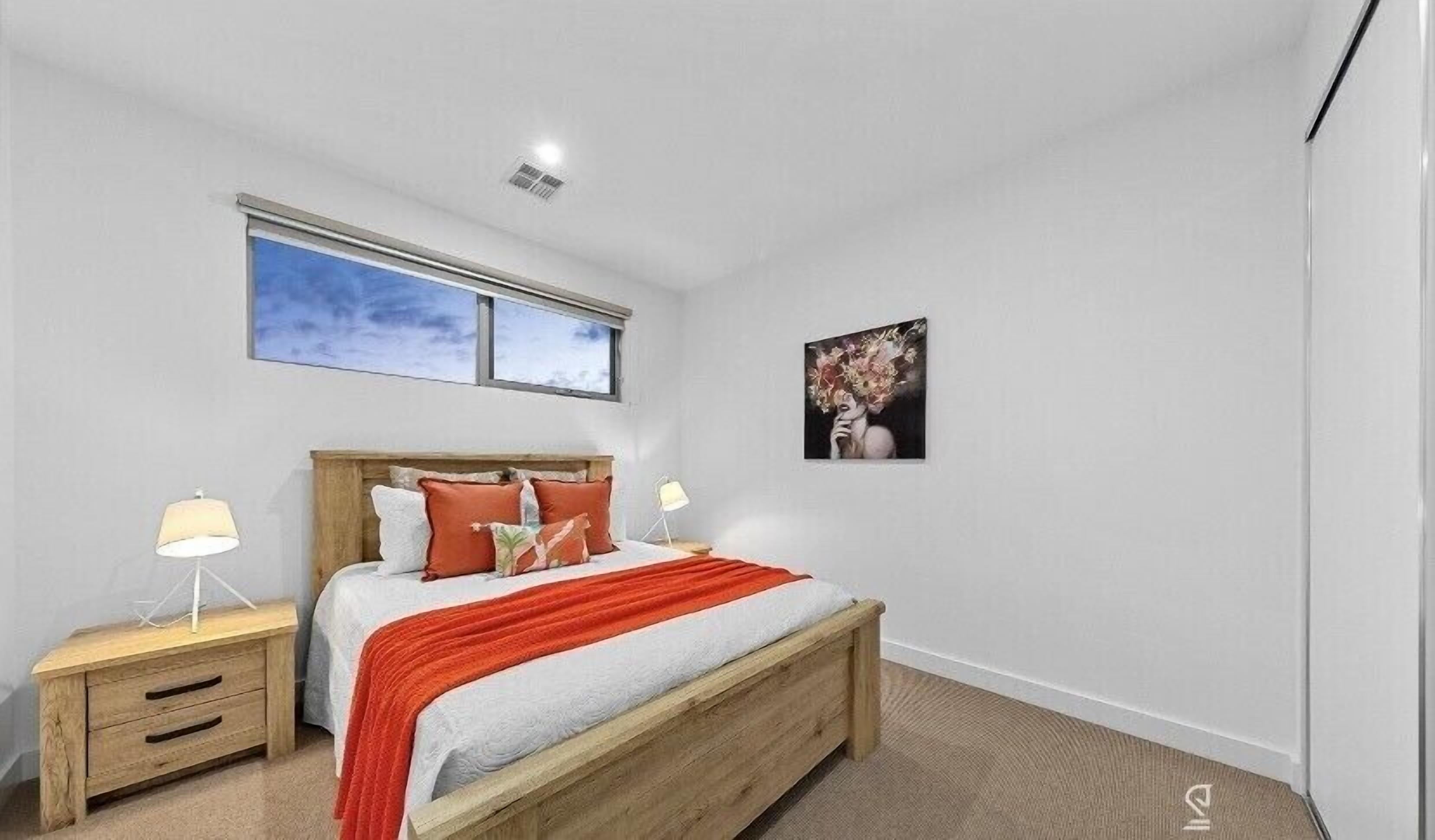 Lifestyle by the Lake — image 22