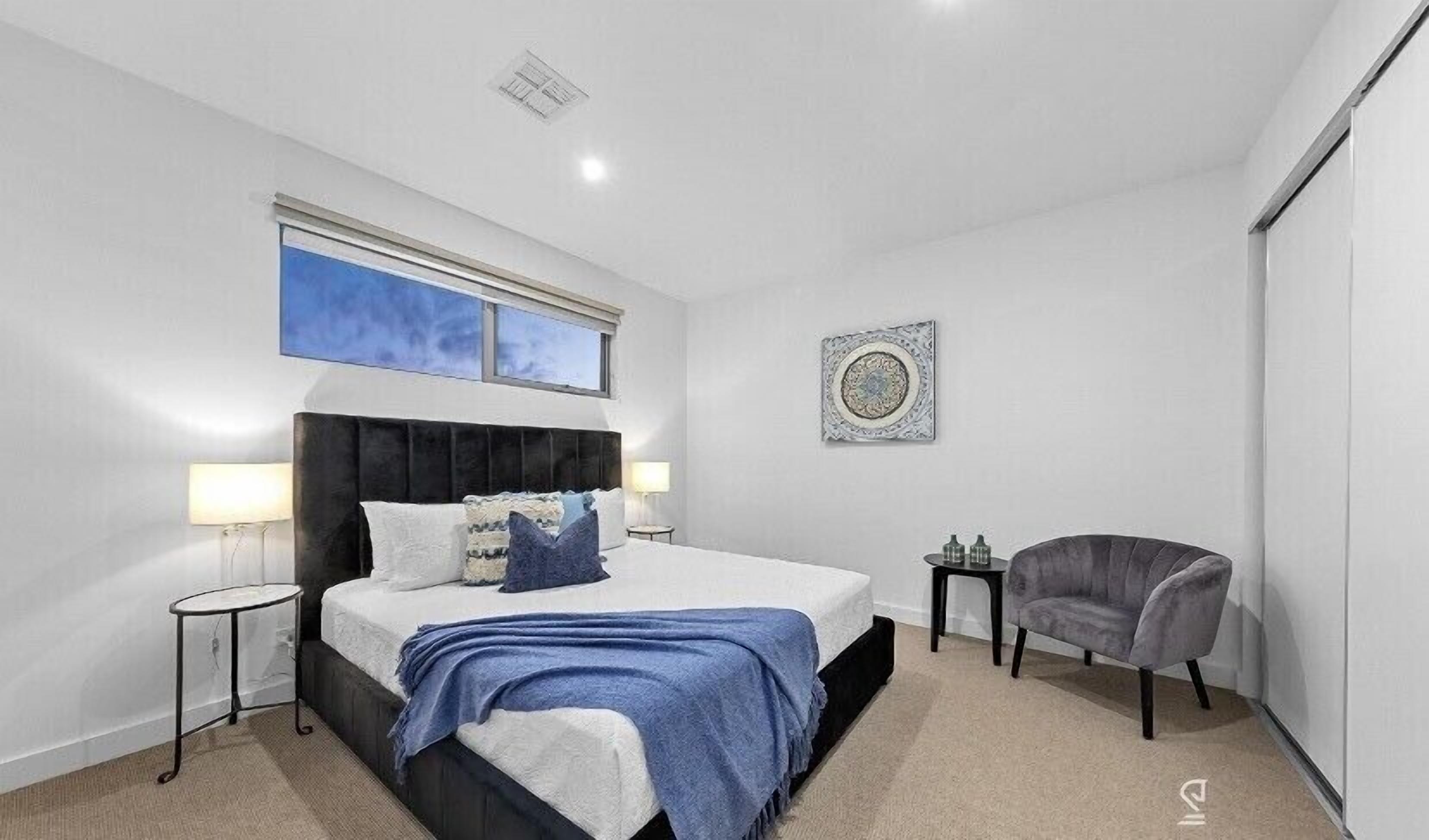 Lifestyle by the Lake — image 23