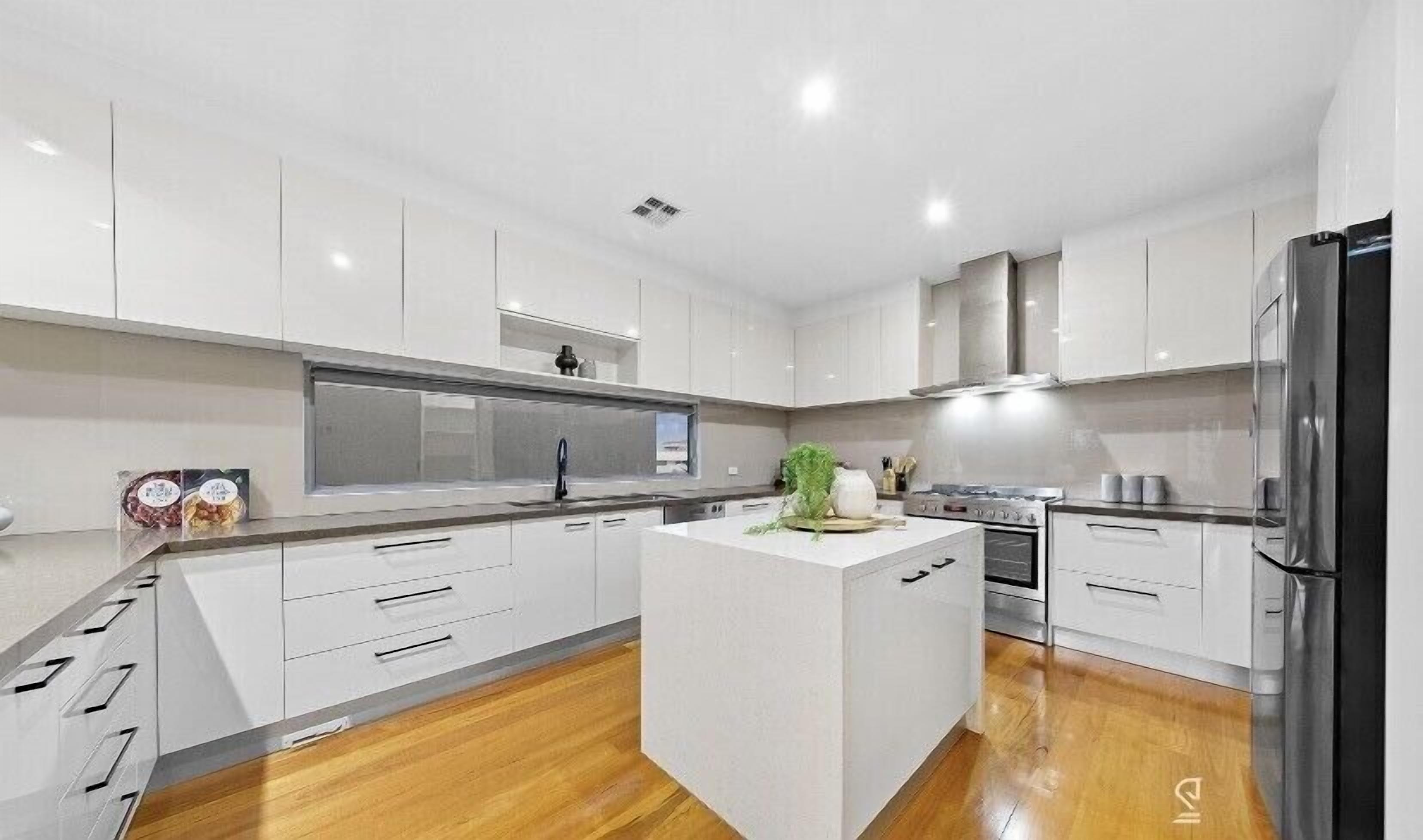 Lifestyle by the Lake — image 15