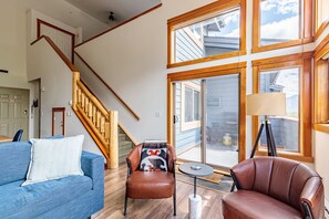 Älytelevisio, takka, Netflix, suoratoistopalvelut