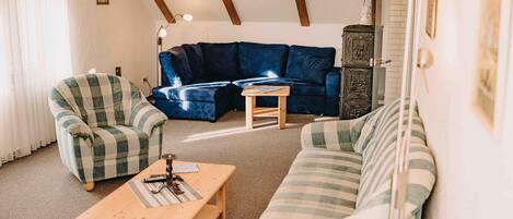 TV, lettore DVD, impianto stereo