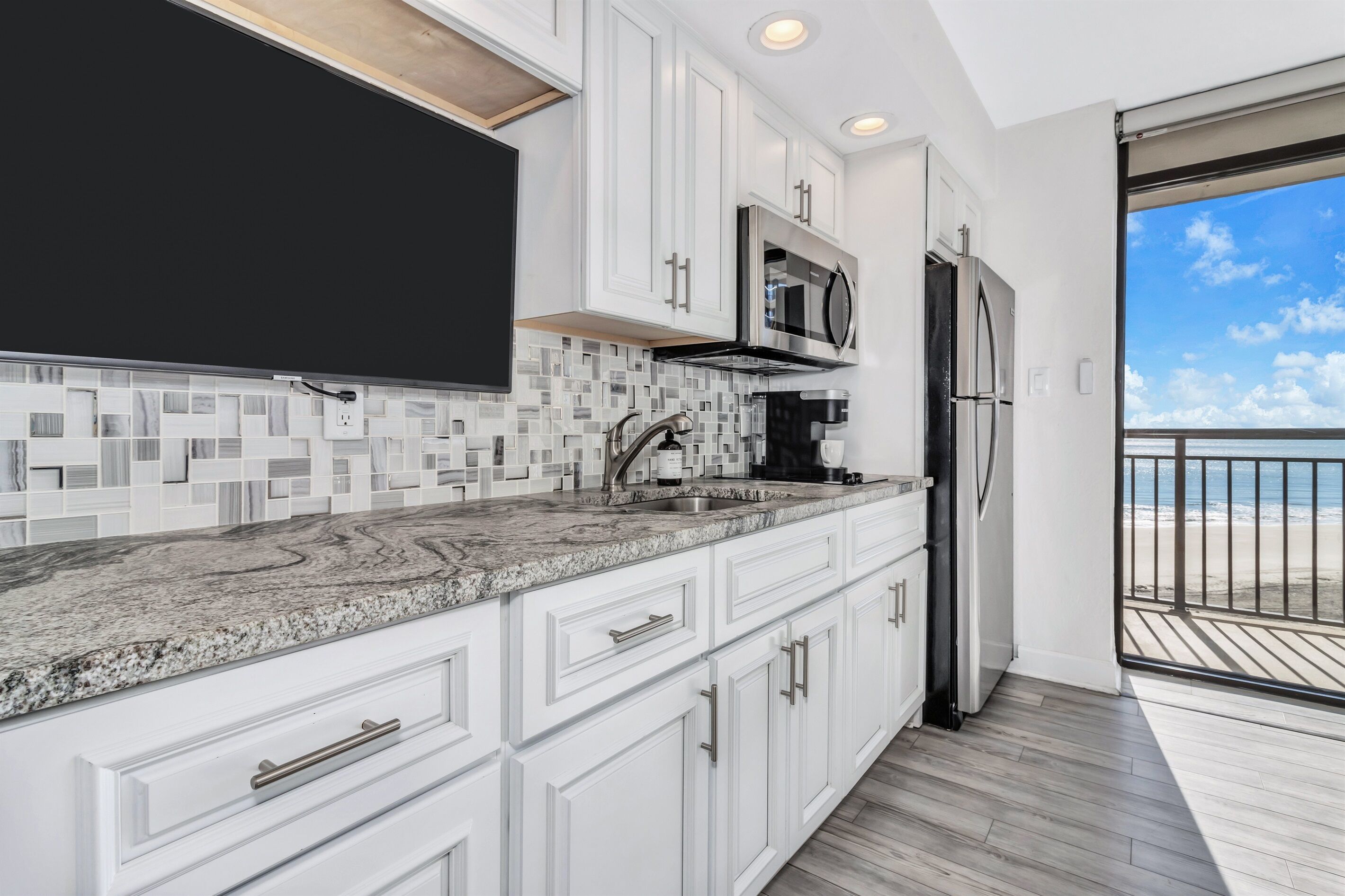 Remodeled Oceanfront,New,Clean, Best in Beach Cove