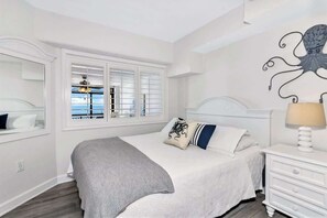 1 bedroom, iron/ironing board, free WiFi, bed sheets - Oceanfront condo with pool & hot tub access (North Myrtle Beach)