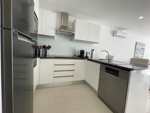 Fridge, microwave, oven, dishwasher