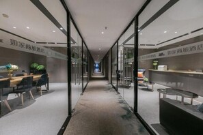 Lobby - Home Inn Beijing West Railway Station Liuli Bridge (Beijing)