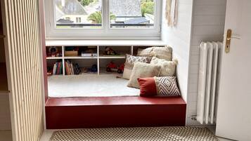 1 chambre, fer et planche Ă repasser, lit parapluie, Wi-Fi