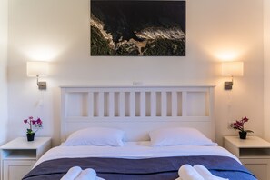 4 chambres, lit parapluie, Wi-Fi gratuit, draps fournis
