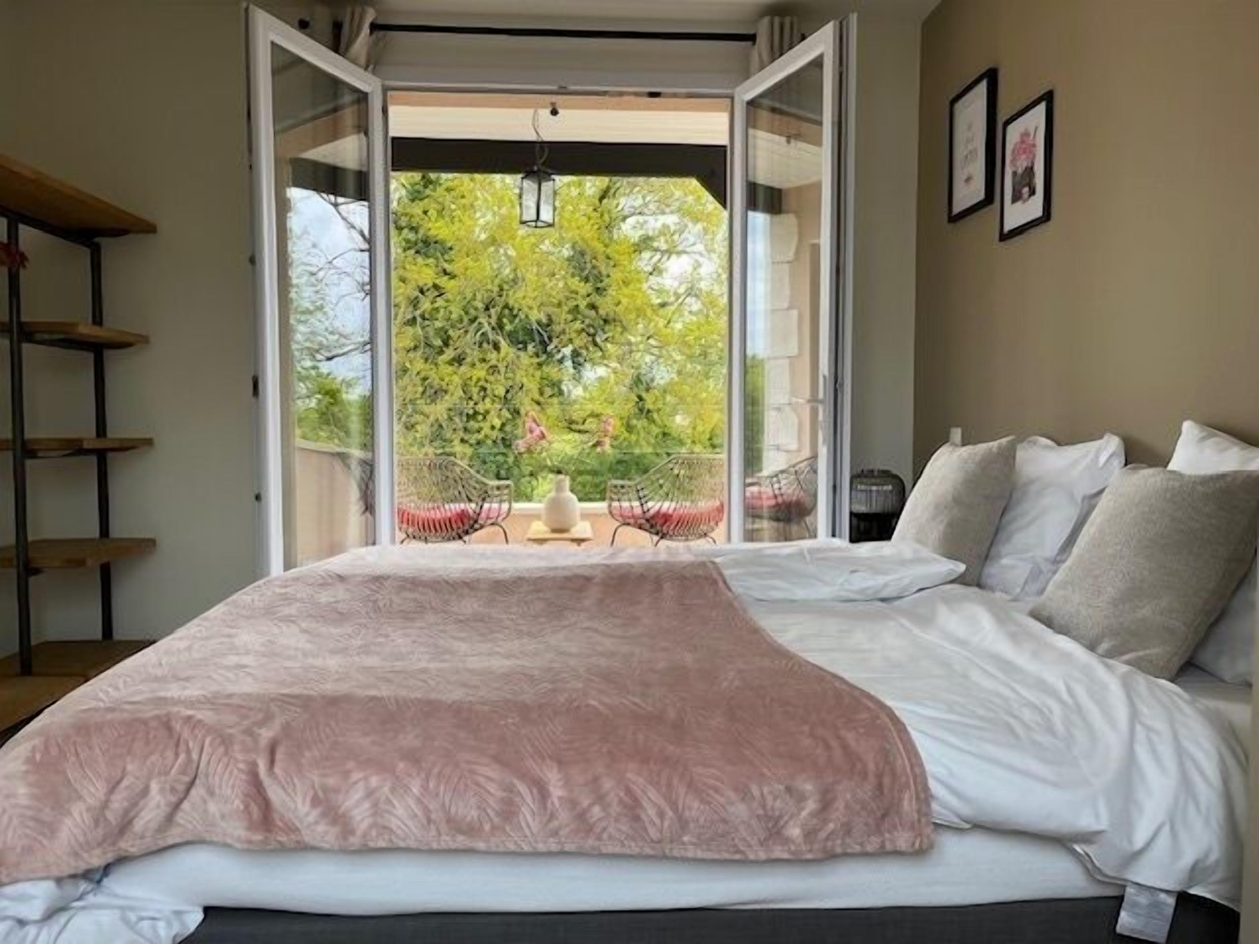 3 Schlafzimmer, Reisekinderbett, WLAN