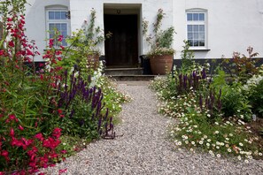 Exterior detail - Lower Aylescott Farmhouse (West Down)