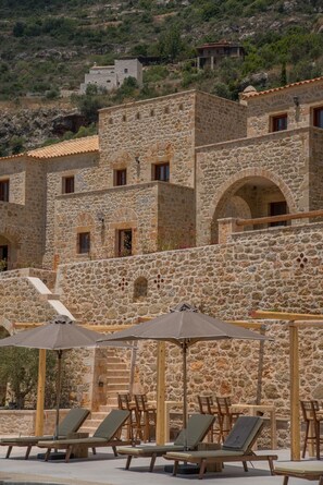 Exterior - Brazzo di Maina (East Mani)