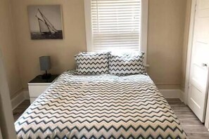 2 soverom, strykejern/-brett, wi-fi og sengetøy