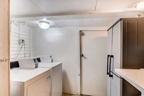 Interior - Viva San Diego - Enjoy the funnest neighborhood! (San Diego)