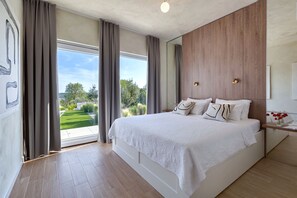 Villa, 2 Schlafzimmer, barrierefrei, eigener Pool | 2 Schlafzimmer, Bettwäsche